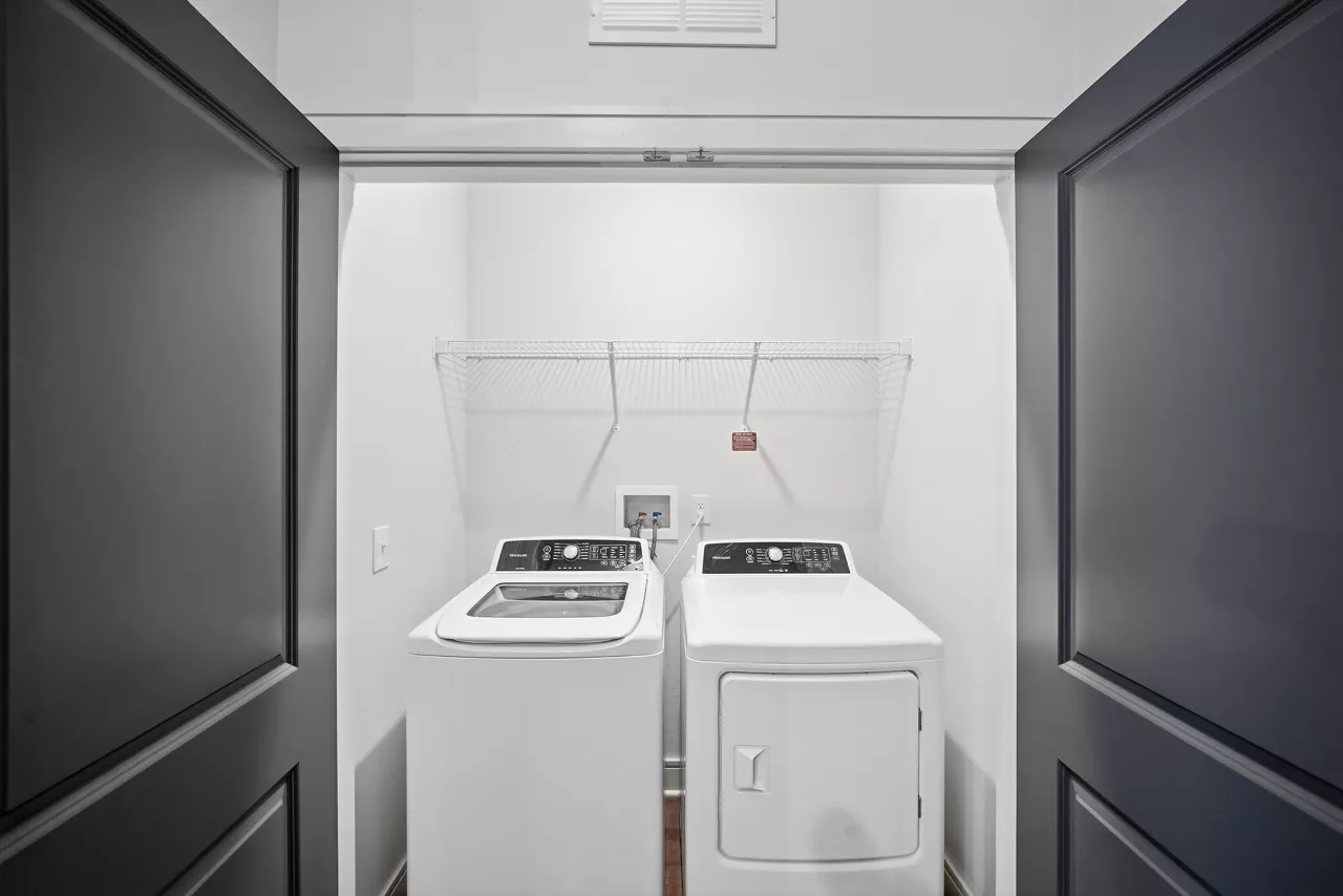 Brea Wendell Falls - Wendell, NC - Laundry