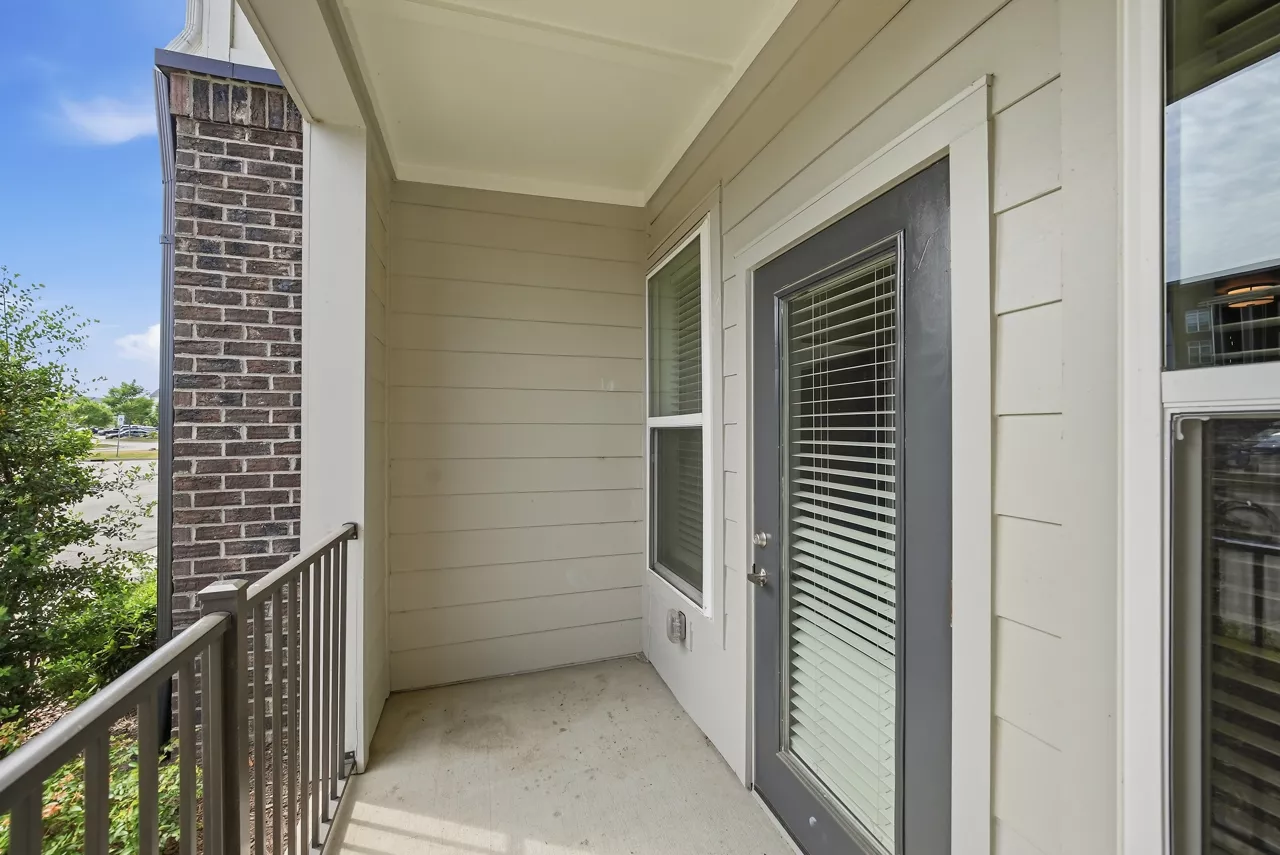 Brea Wendell Falls - Wendell, NC - Balcony