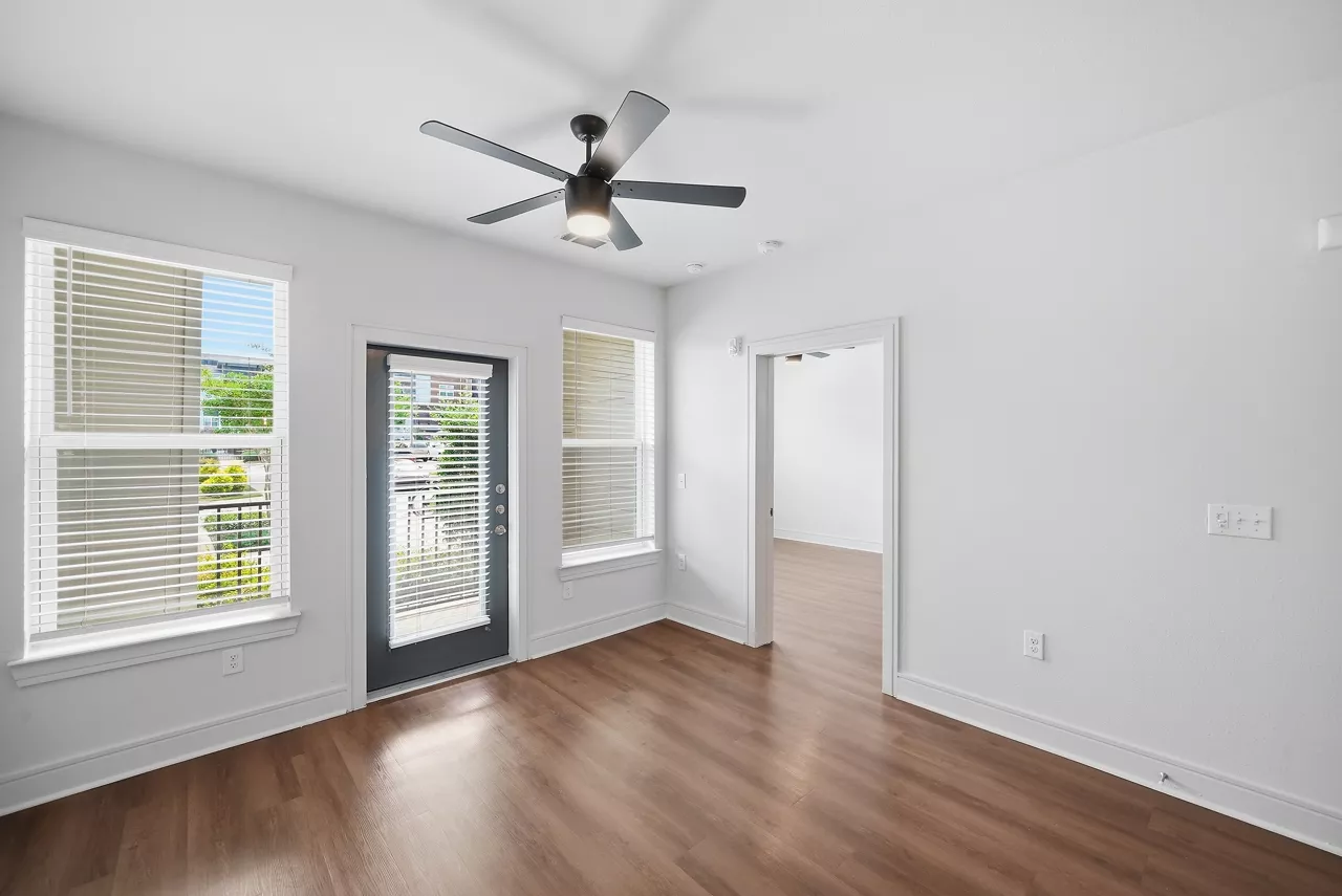 Brea Wendell Falls - Wendell, NC - Living Room
