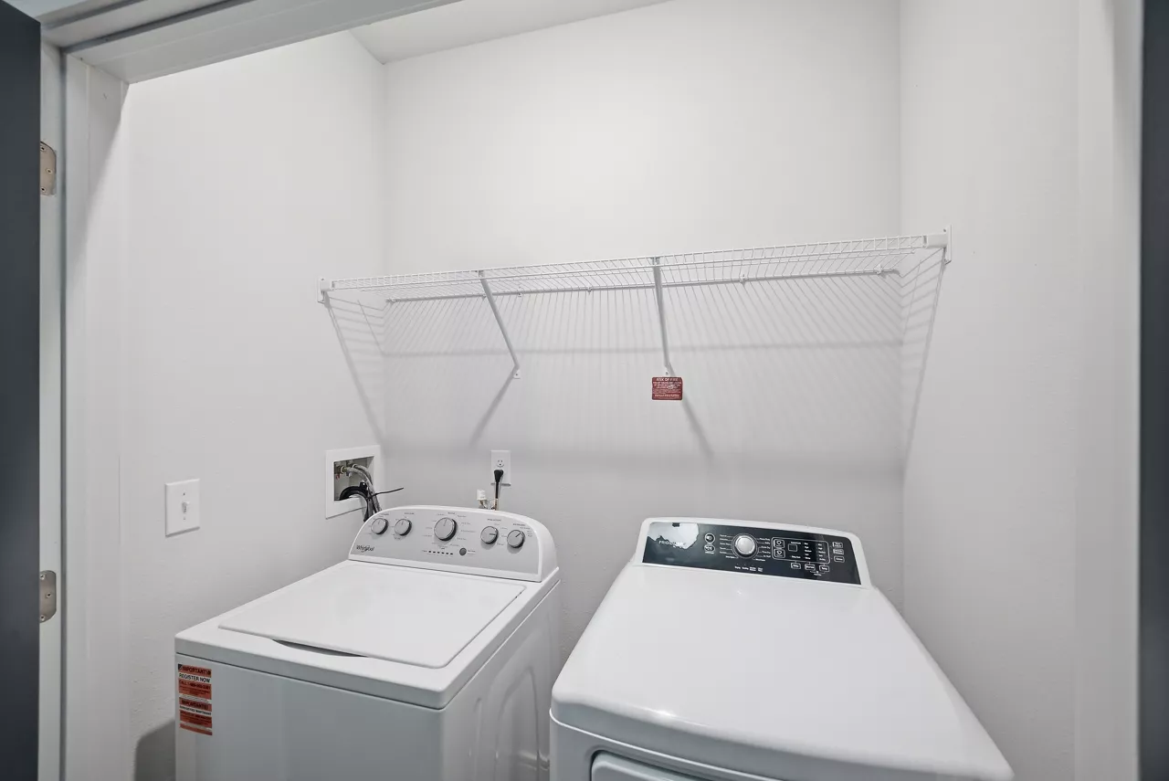 Brea Wendell Falls - Wendell, NC - Laundry