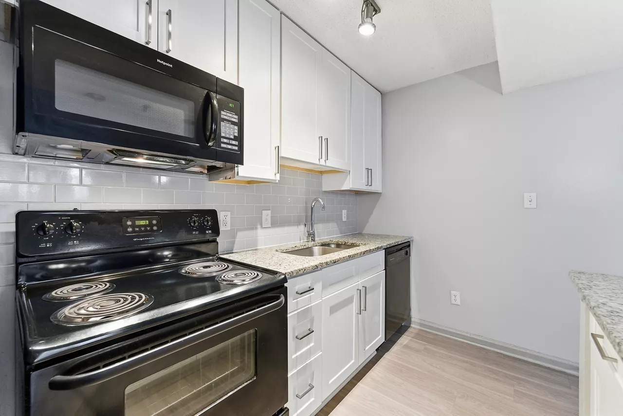 Buckhead and Vine - Atlanta, GA - kitchen
