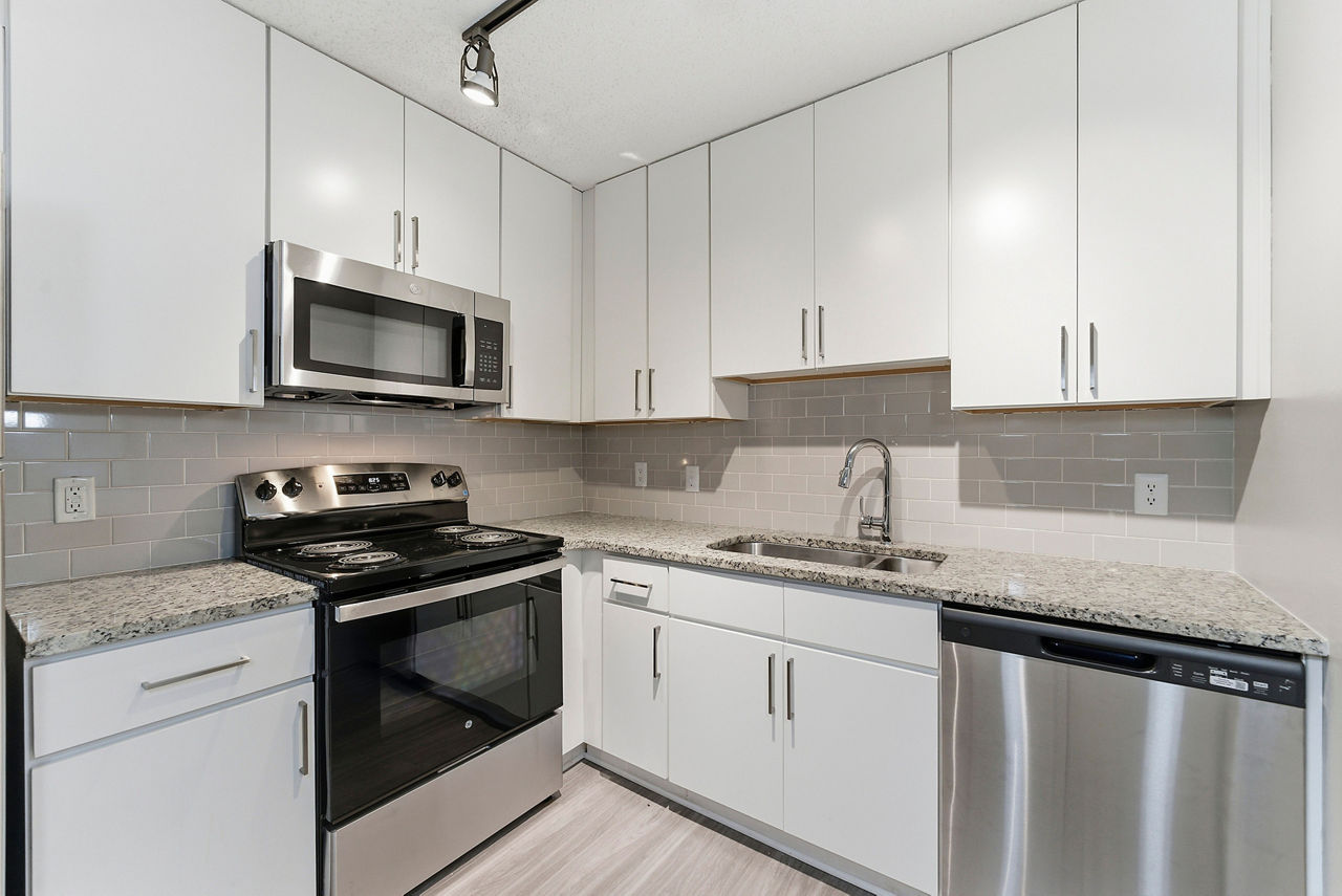 Buckhead and Vine - Atlanta, GA - kitchen