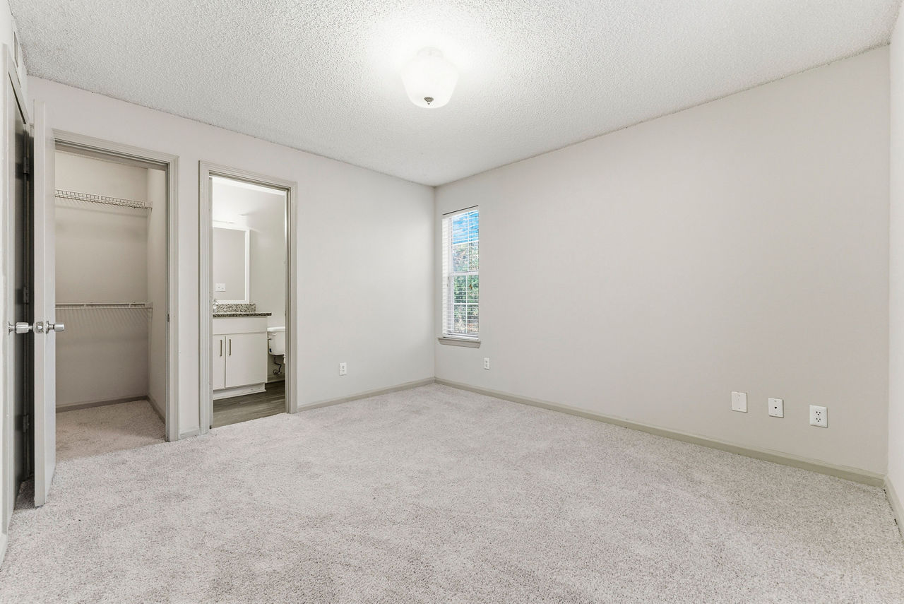 Buckhead and Vine - Atlanta, GA - bedroom