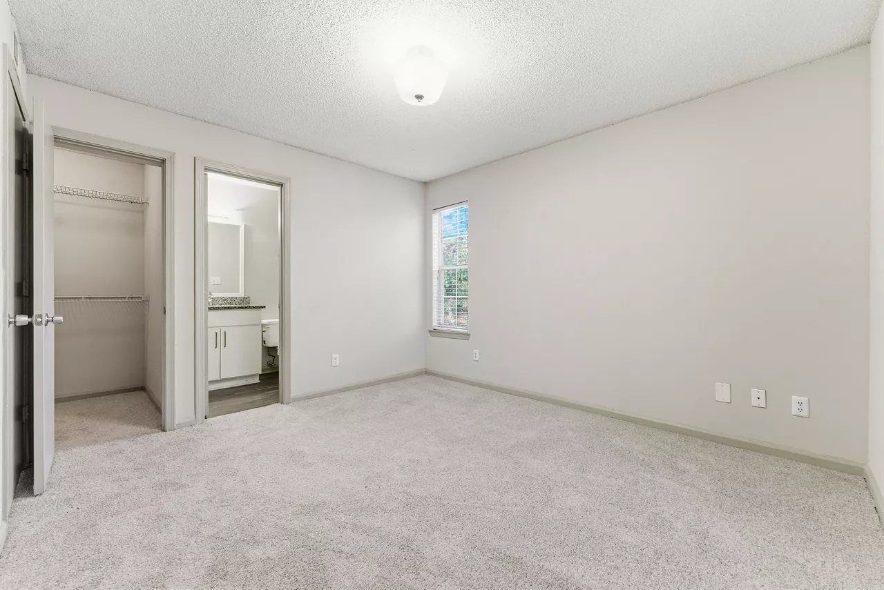 Buckhead and Vine - Atlanta, GA - bedroom