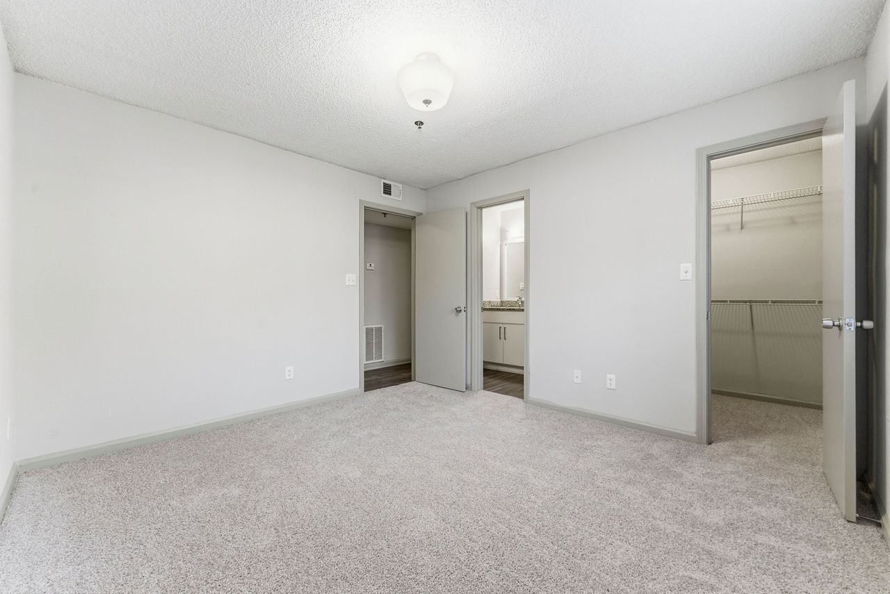 Buckhead and Vine - Atlanta, GA - bedroom