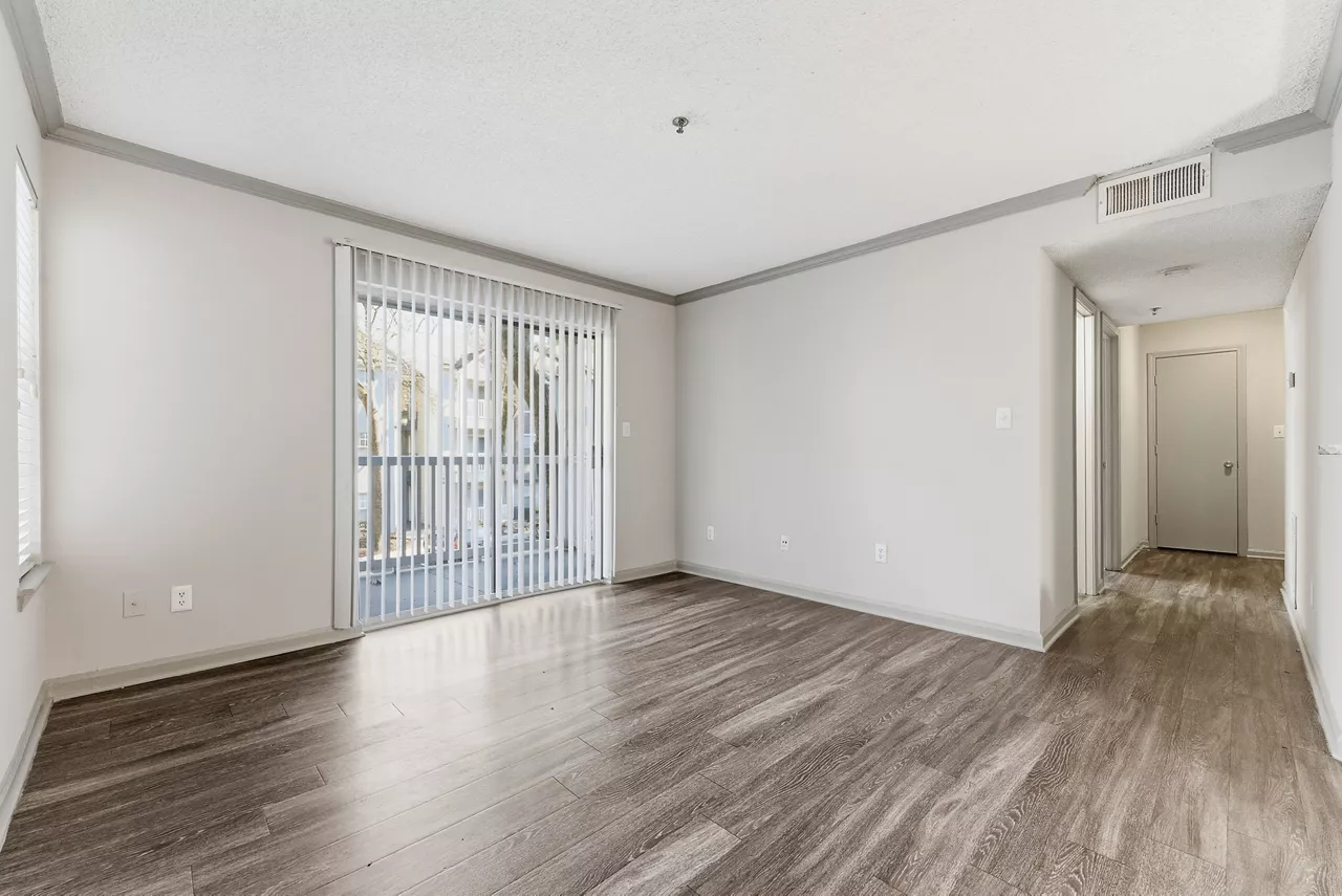 Buckhead and Vine - Atlanta, GA - living room