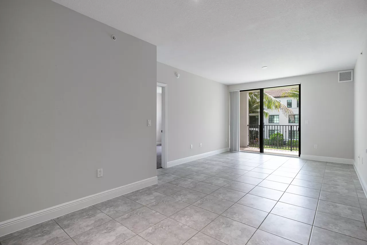 Casa Vera - Kendall, FL - Living Room