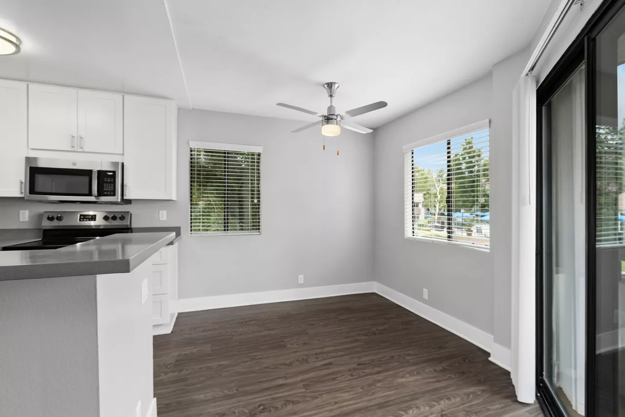 Creekside Alta Loma in Rancho Cucamonga, CA - Dining Room
