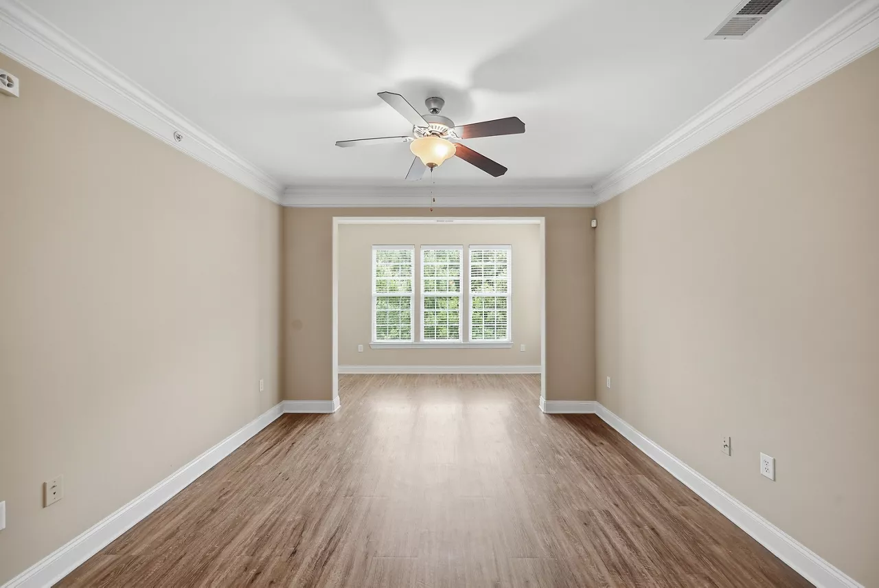 Crestview at Apex Apartments - Apex, NC - Living Room