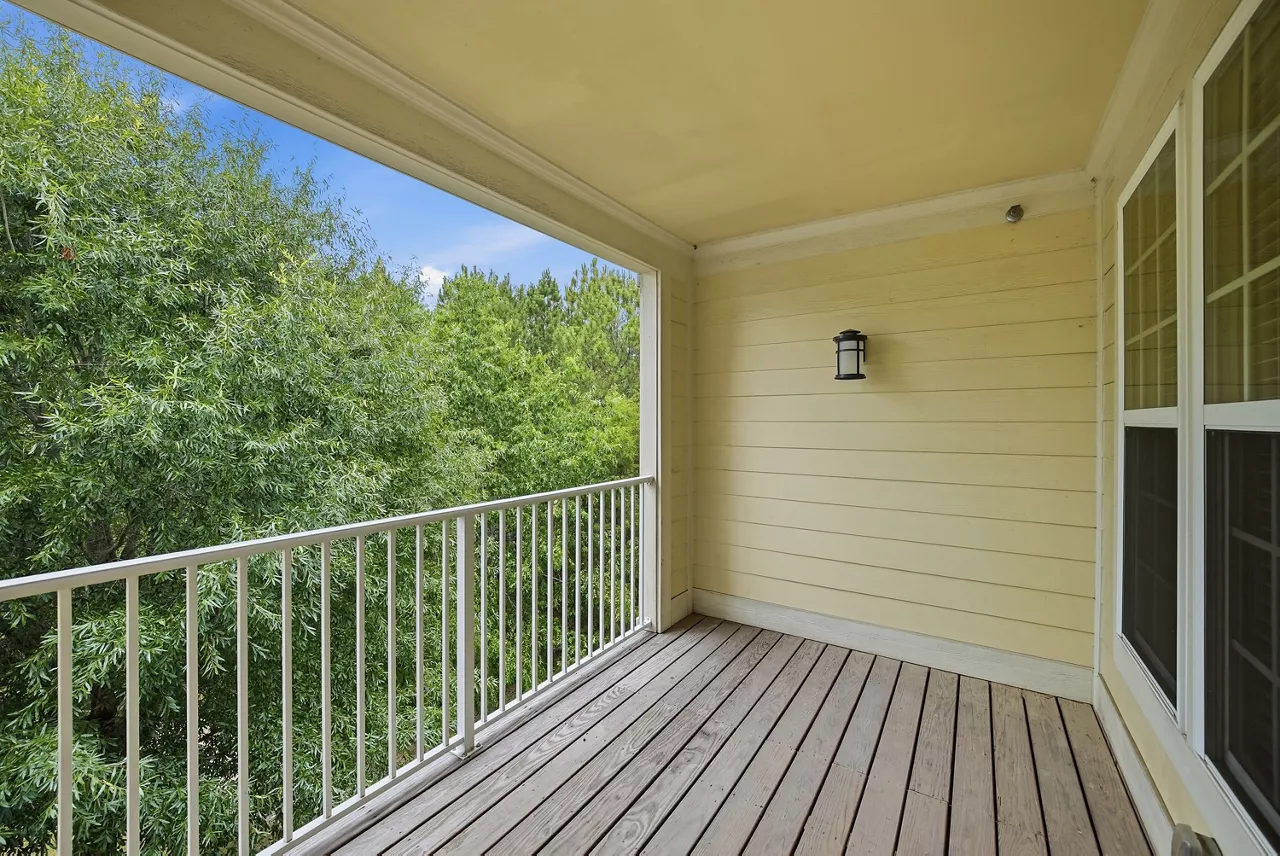Crestview at Apex Apartments - Apex, NC - Balcony