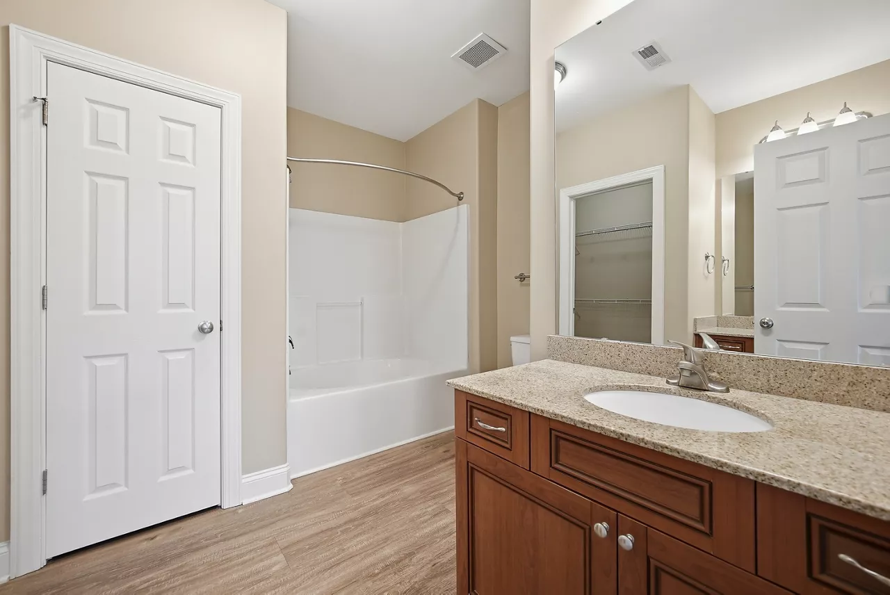 Crestview at Apex Apartments - Apex, NC - Bathroom