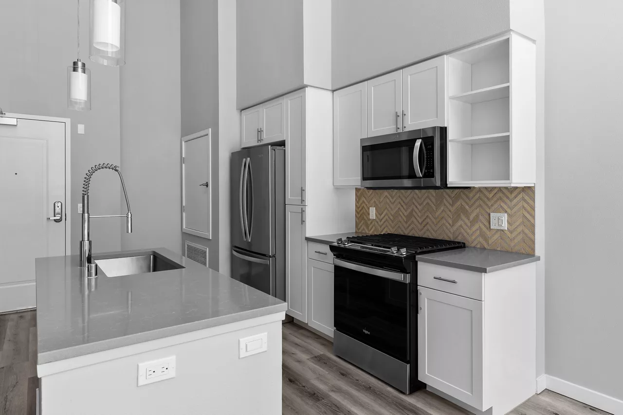 The Avalyn - Chula Vista, CA - Kitchen