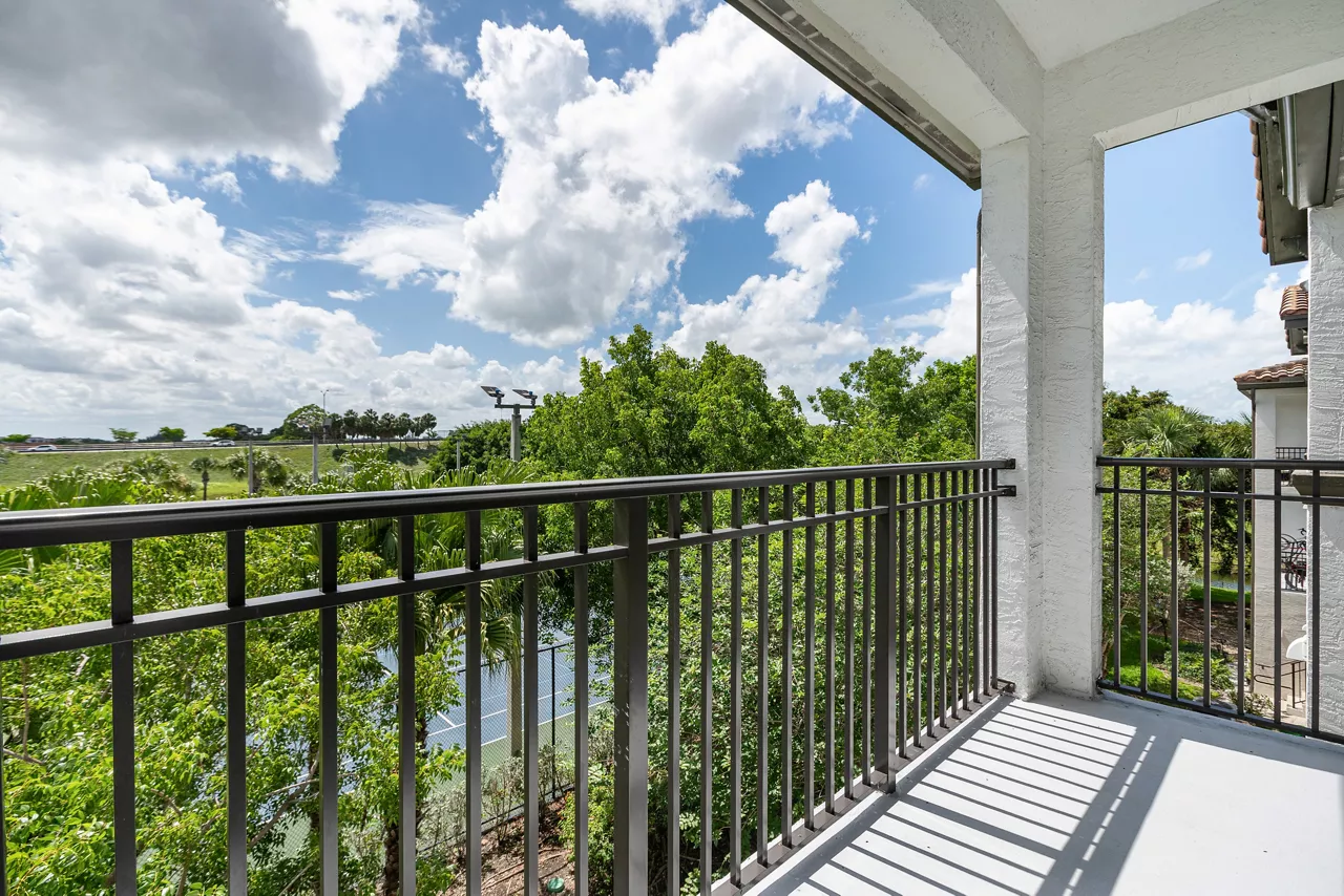 Doral View - Doral, FL - Balcony
