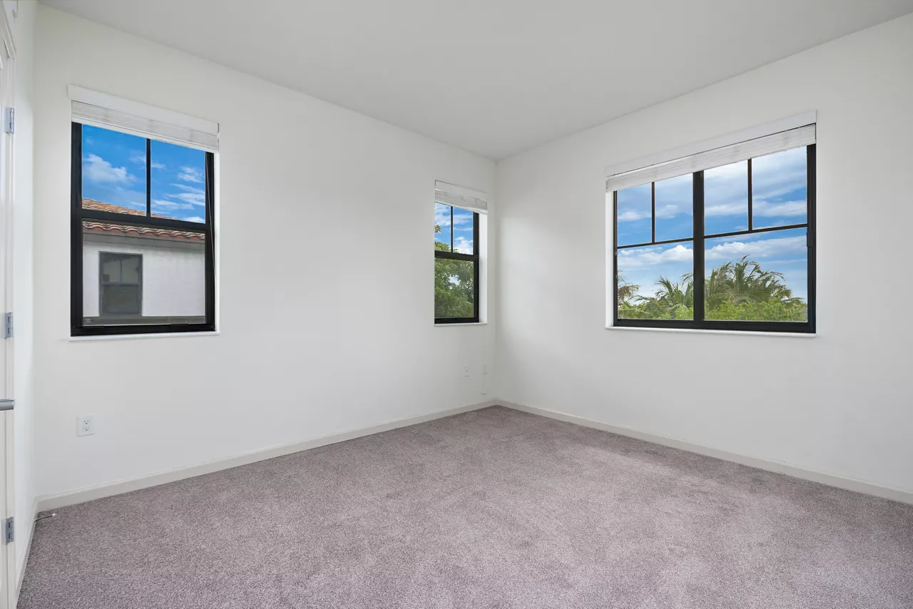 Doral View - Doral, FL - Bedroom