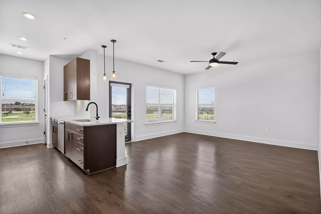 Forena Revelstoke - Fort Worth, TX - Kitchen