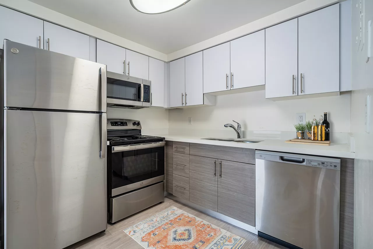 Four Quarters - Miami, FL - kitchen