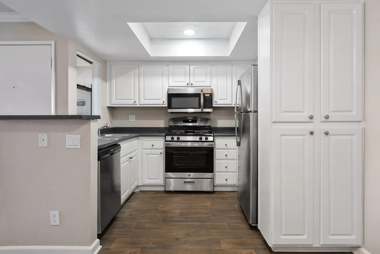 The Highlands at Grand Terrace - Grand Terrace, CA - Kitchen