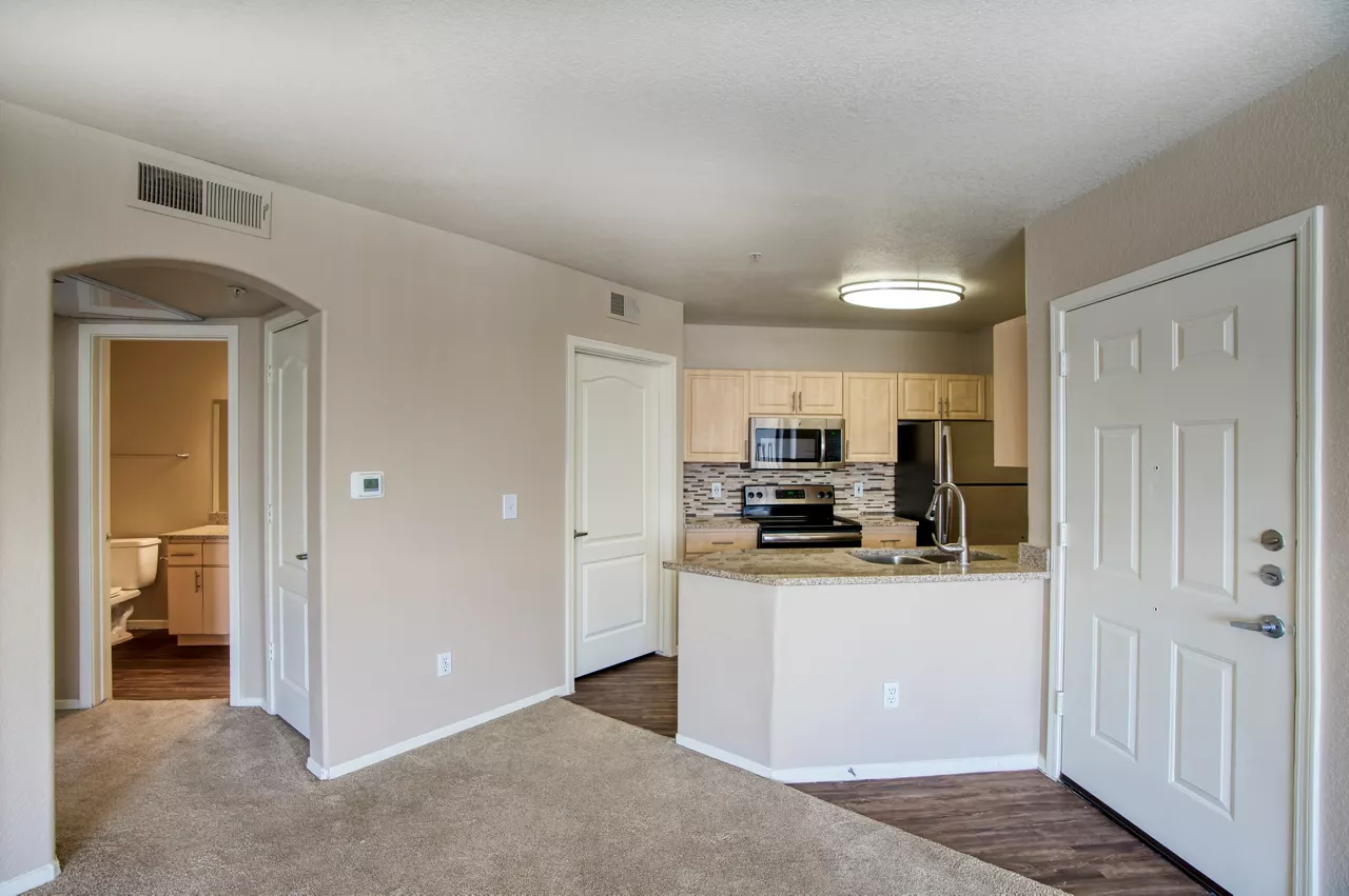 Indigo Creek - Glendale, AZ - Kitchen