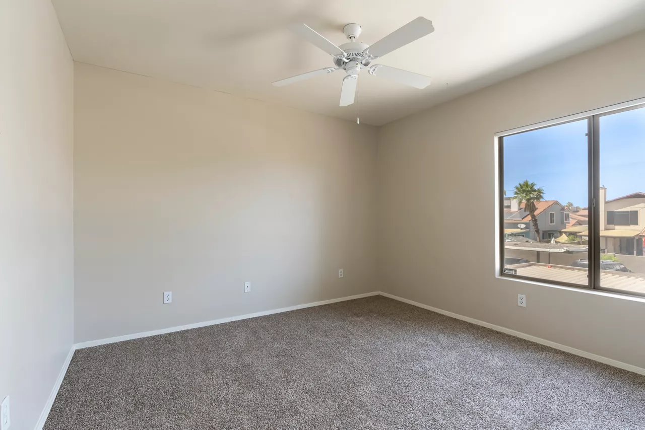 Indigo Creek - Glendale, AZ - bedroom