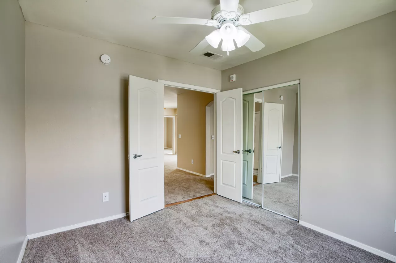 Indigo Creek - Glendale, AZ - bedroom