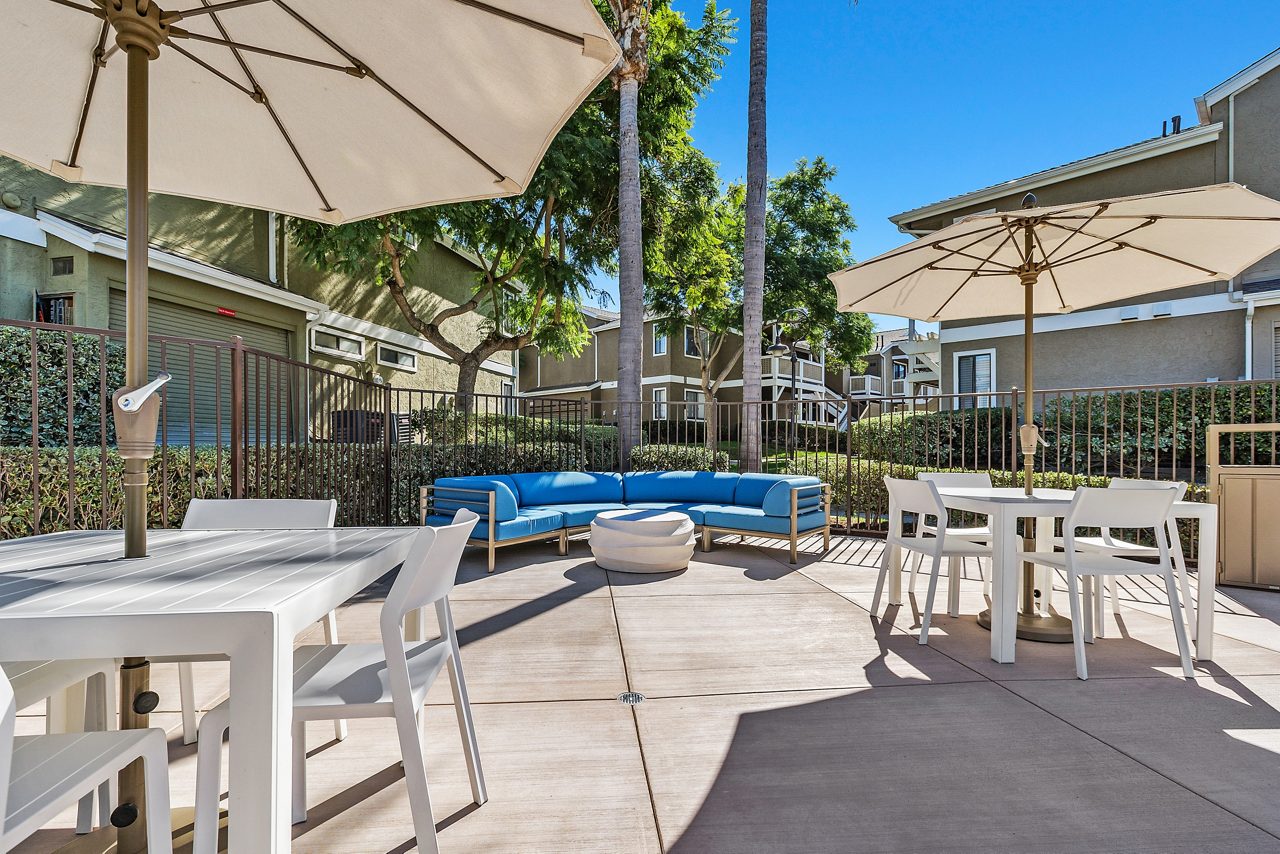 Island Club - Oceanside, CA - pool area