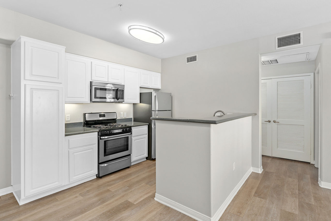 Lassalle Place – Moreno Valley, CA - Kitchen