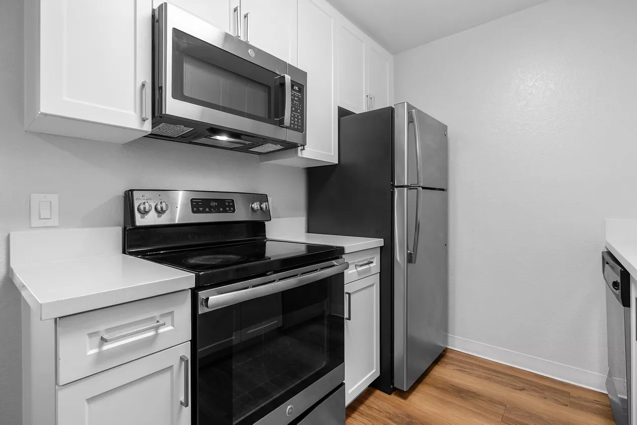 Mariners Cove - Kitchen