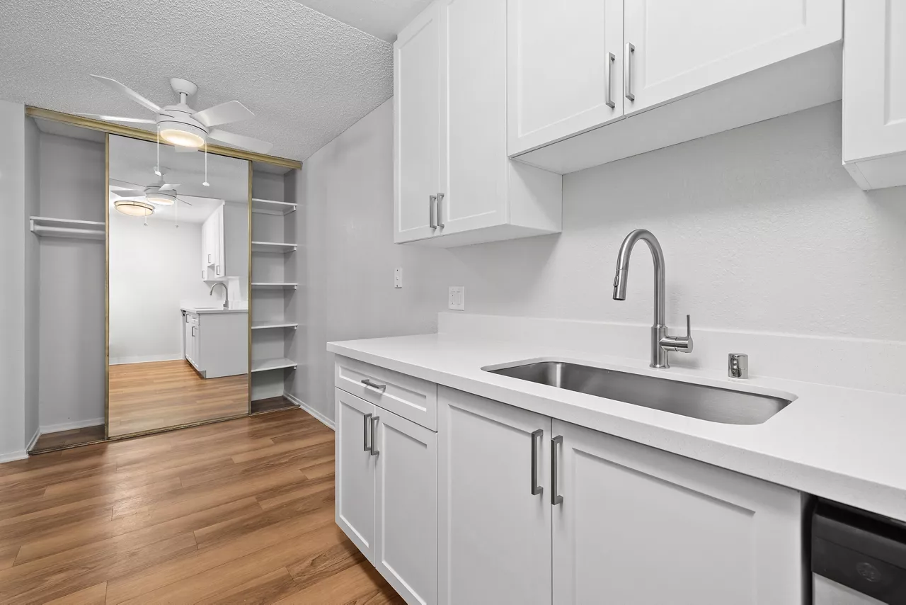 Mariners Cove - San Diego, CA - Kitchen