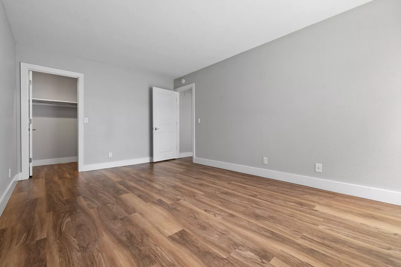 Mariners Cove - San Diego, CA - bedroom