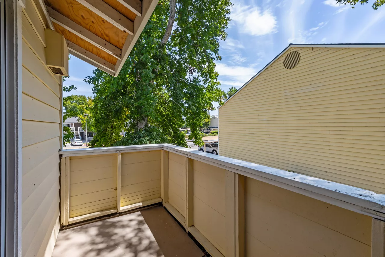 Mariners Cove - San Diego, CA - balcony