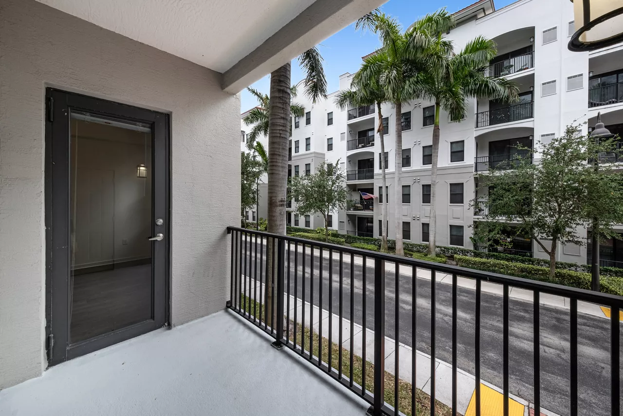 One Boynton - Boynton, FL - balcony