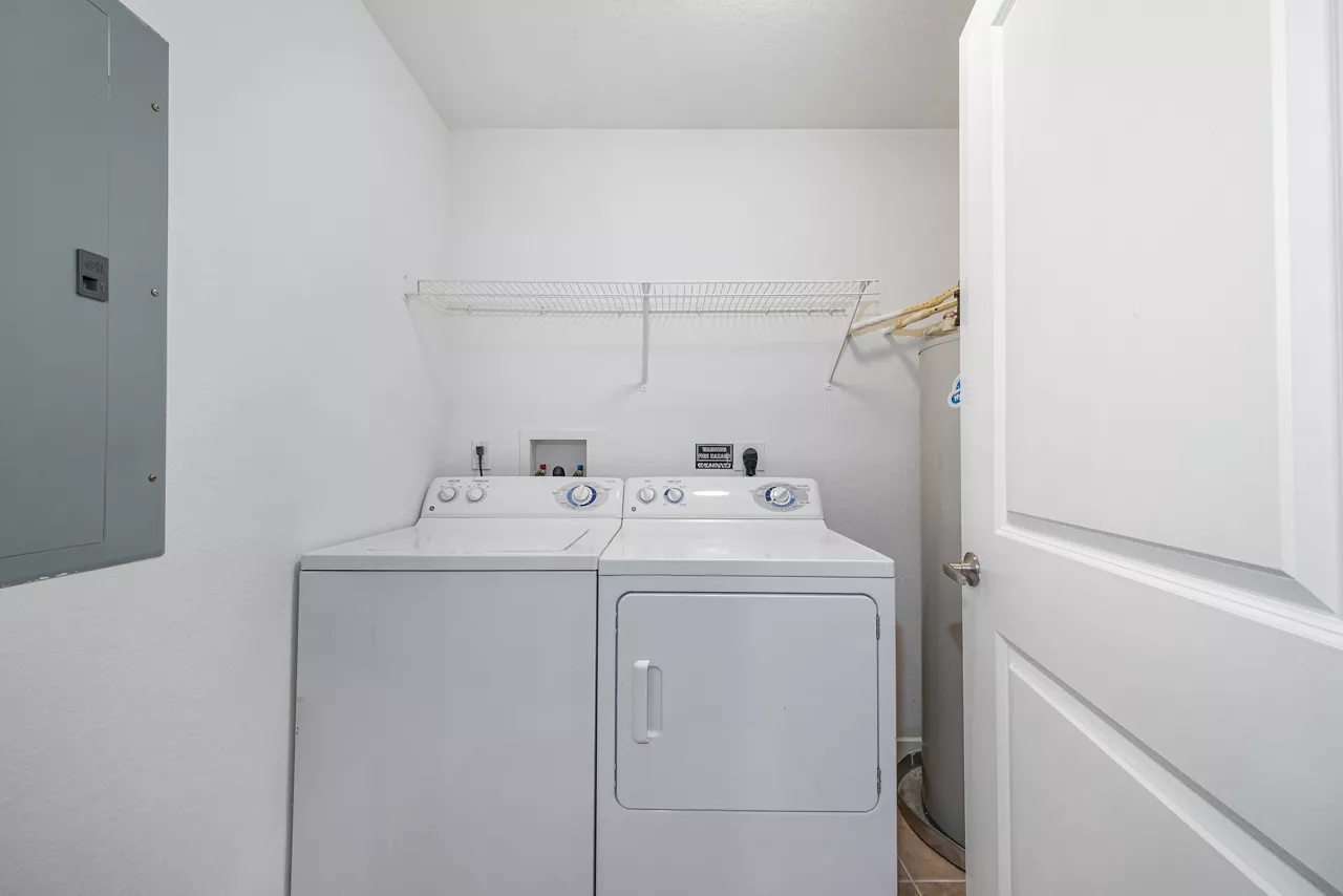 One Boynton - Boynton, FL - laundry