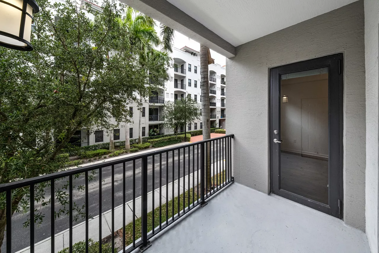 One Boynton - Boynton, FL - Balcony