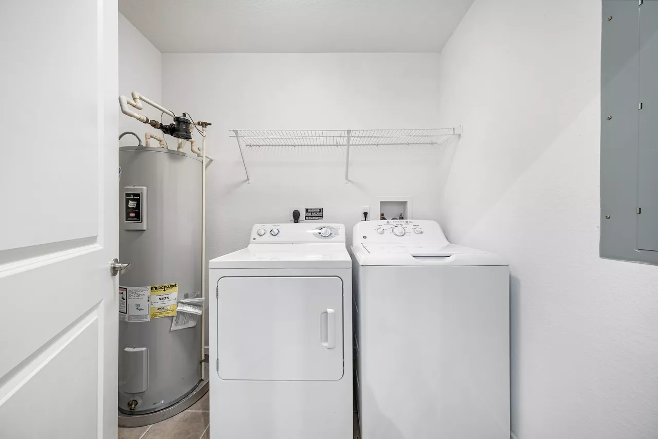 One Boynton - Boynton, FL - laundry