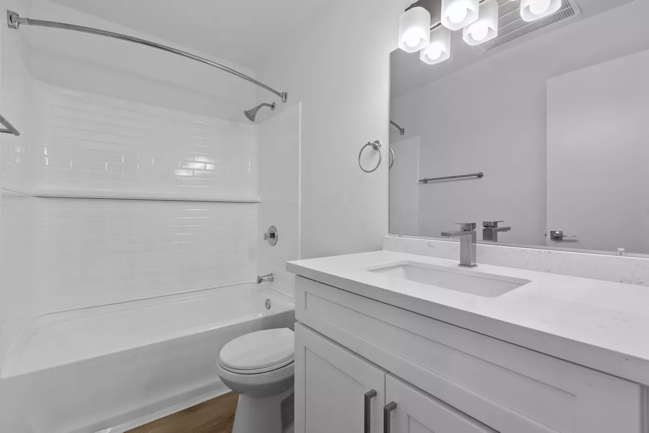 Park Apartments - Escondido, CA - Bathroom
