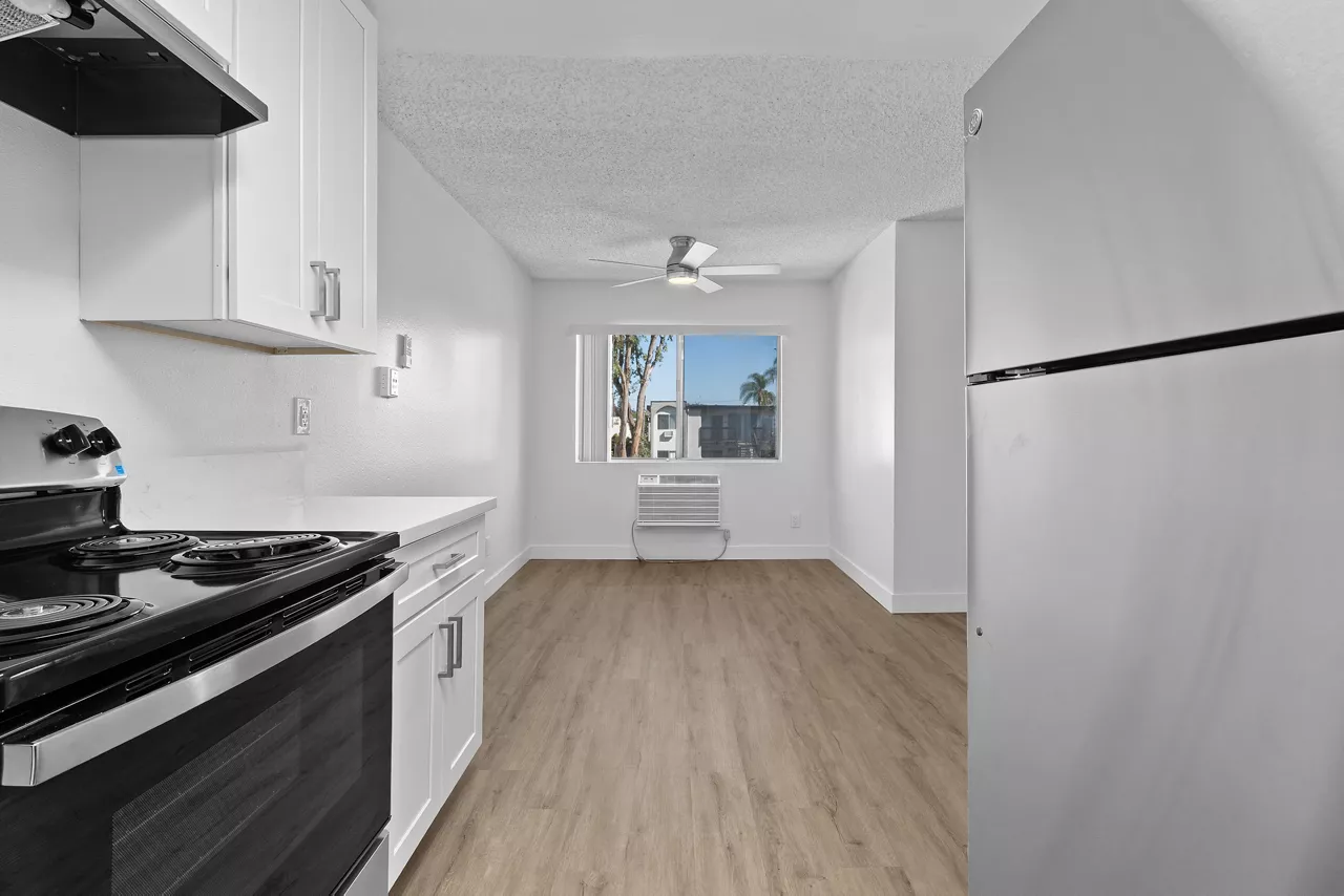 Park Apartments - Escondido, CA - Kitchen