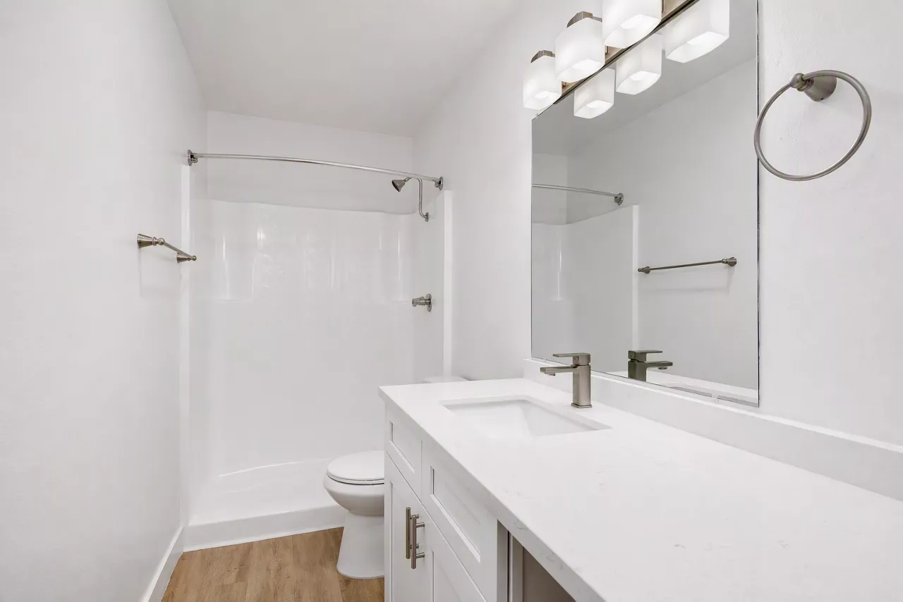 Park Apartments - Escondido, CA - Bathroom