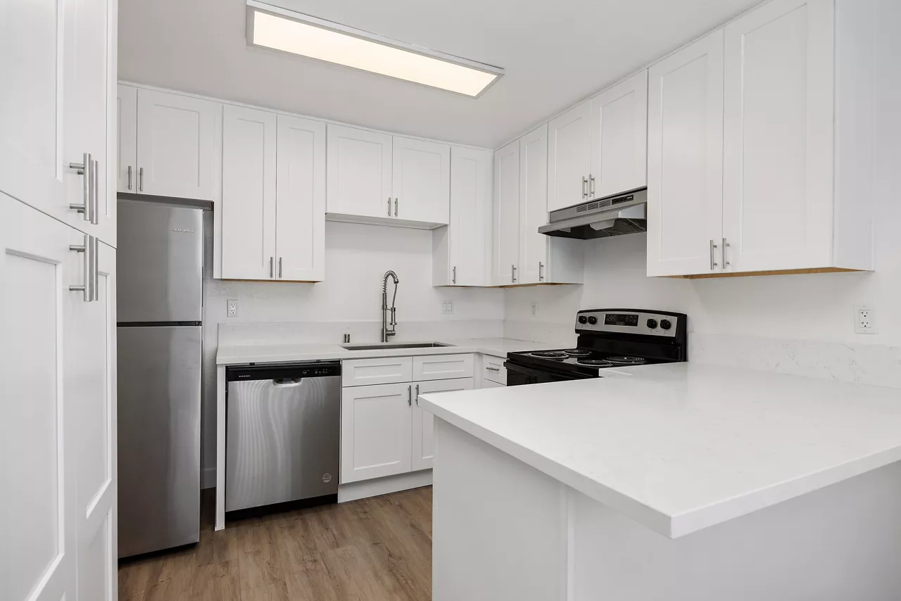 Park Apartments - Escondido, CA - Kitchen