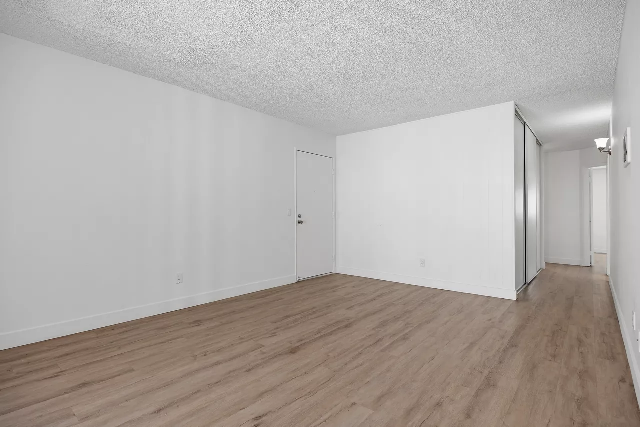 Park Apartments - Escondido, CA - living area