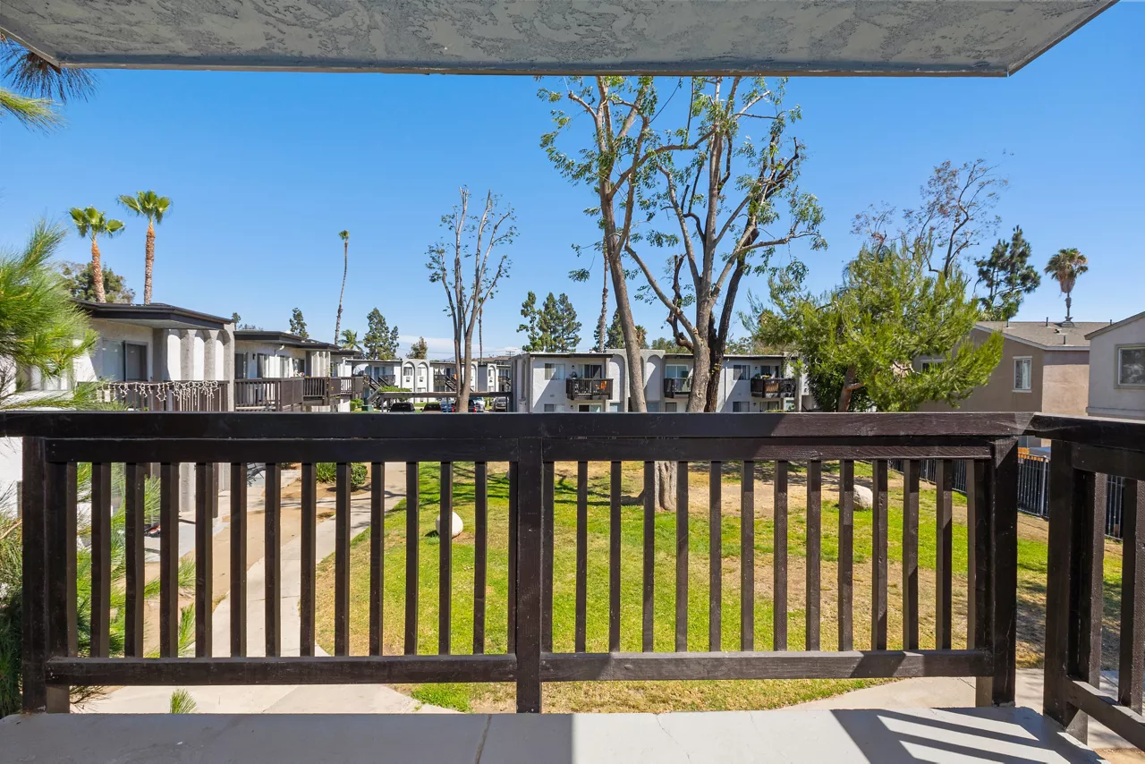 Park Apartments - Escondido, CA - Patio