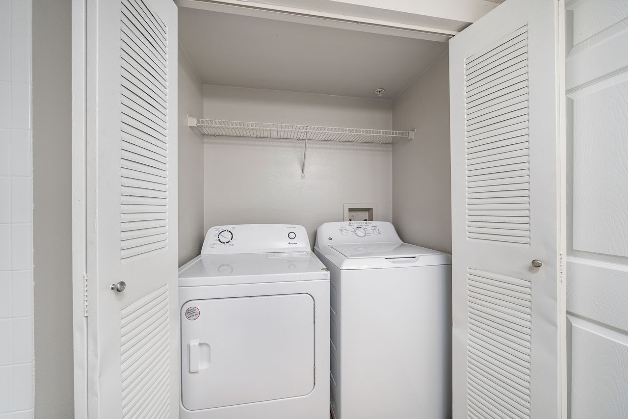 Pine Lakes Preserve - St. Lucie, FL - laundry