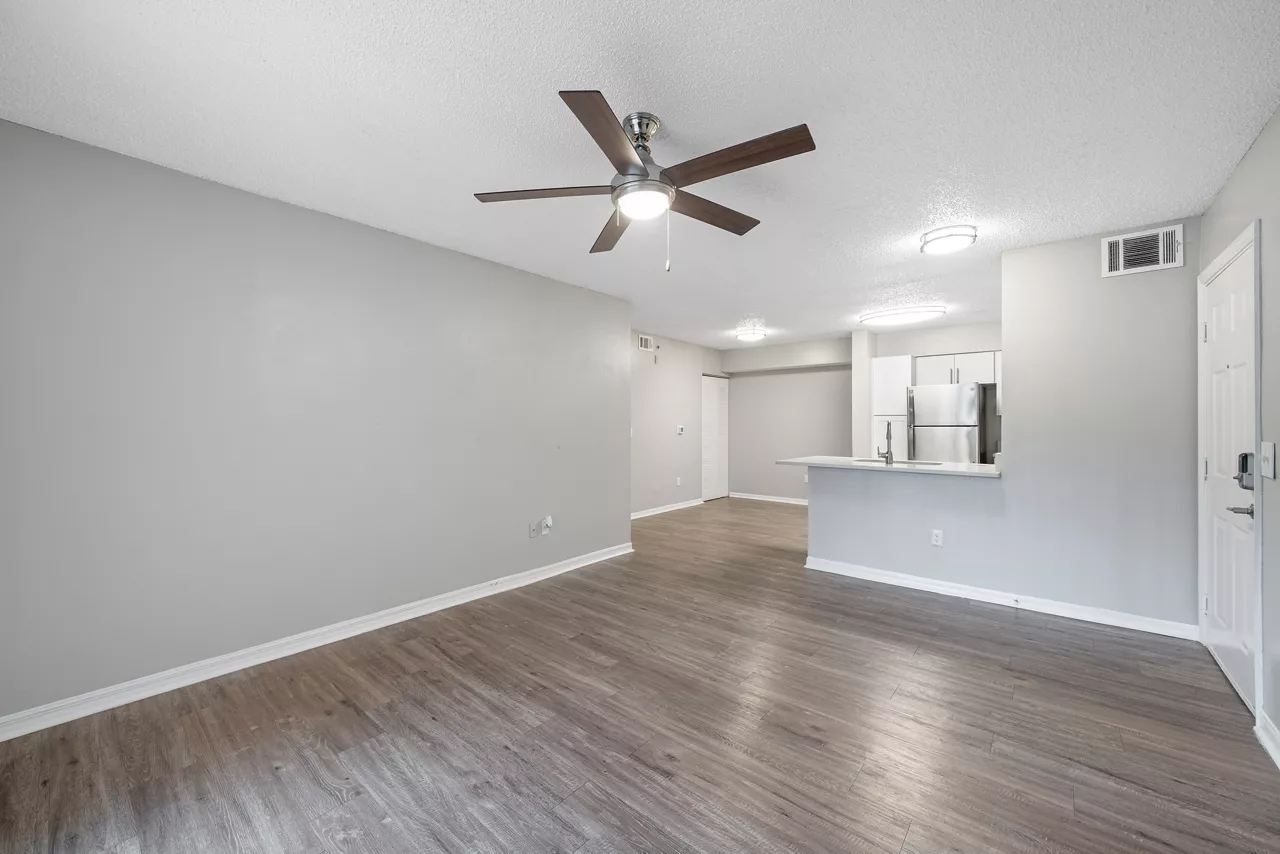 Pine Lakes Preserve - St. Lucie, FL - Living Room