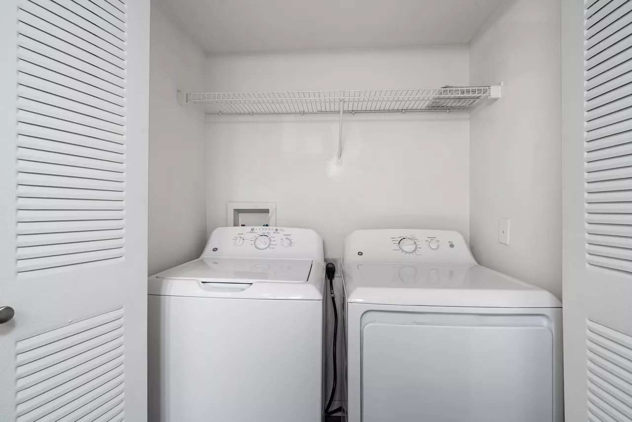Pine Lakes Preserve - St. Lucie, FL - laundry