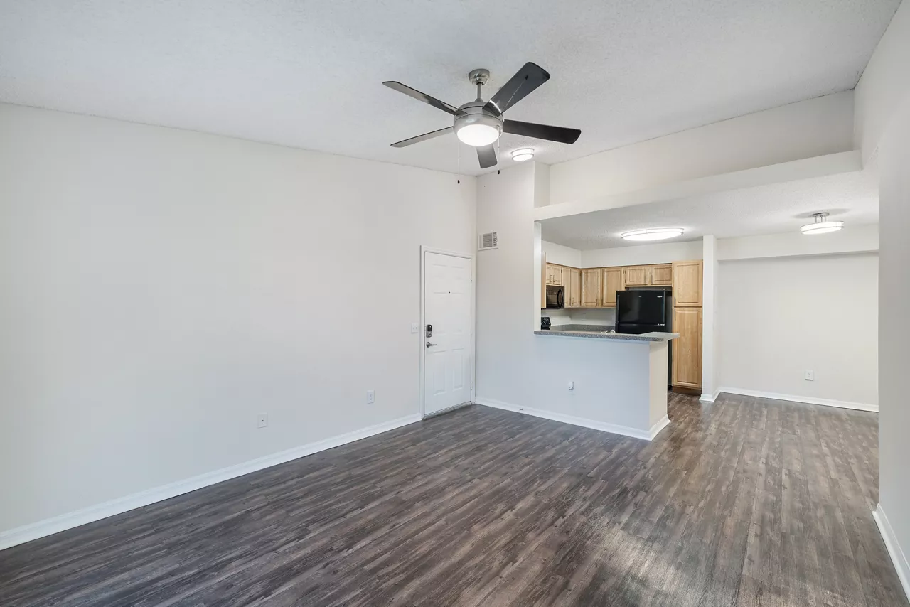 Pine Lakes Preserve - St. Lucie, FL - Living Room