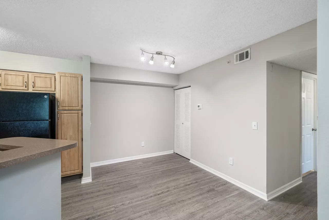 Pine Lakes Preserve - St. Lucie, FL - Dining Room