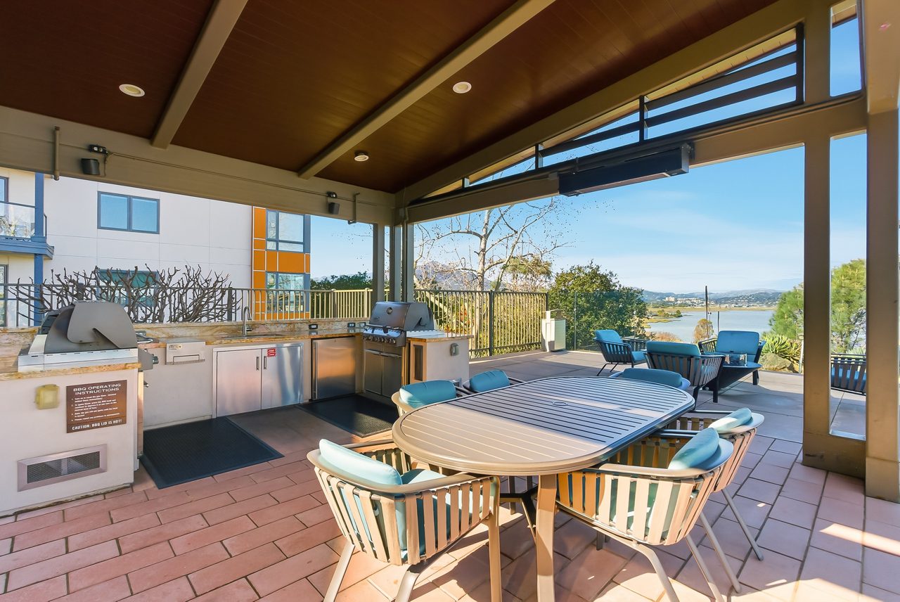 Preserve at Marin - Corte Madera, CA - pool deck