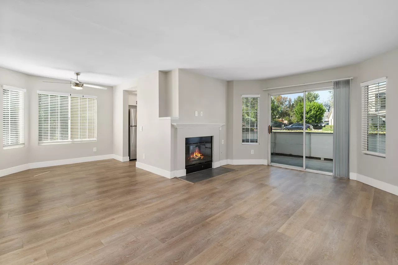 Promenade Terrace - Corona, CA - living room
