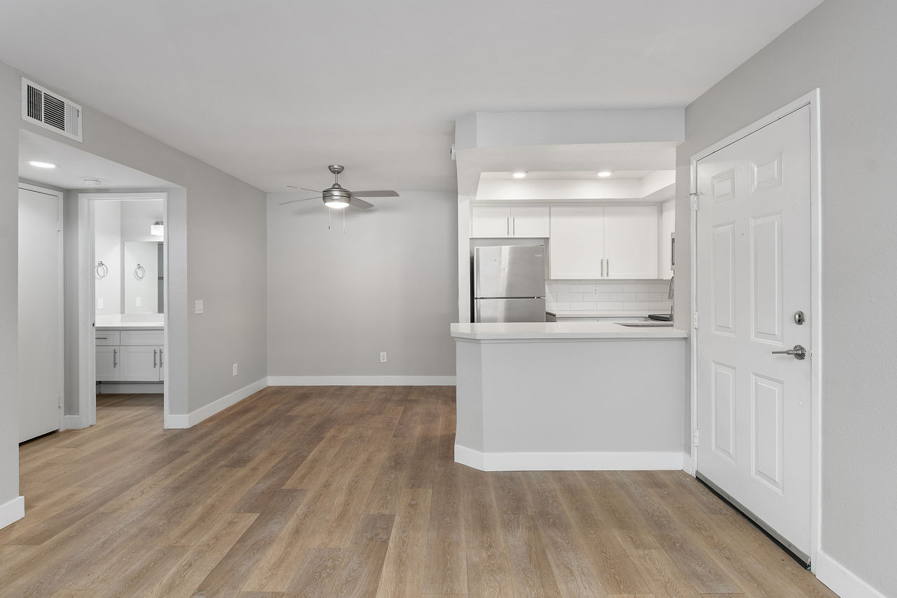 Promenade Terrace - Corona, CA - Dining Room