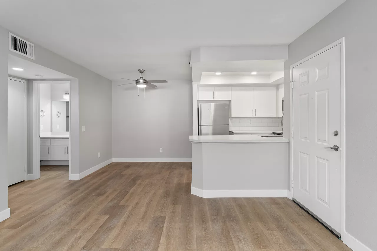 Promenade Terrace - Corona, CA - Dining Room