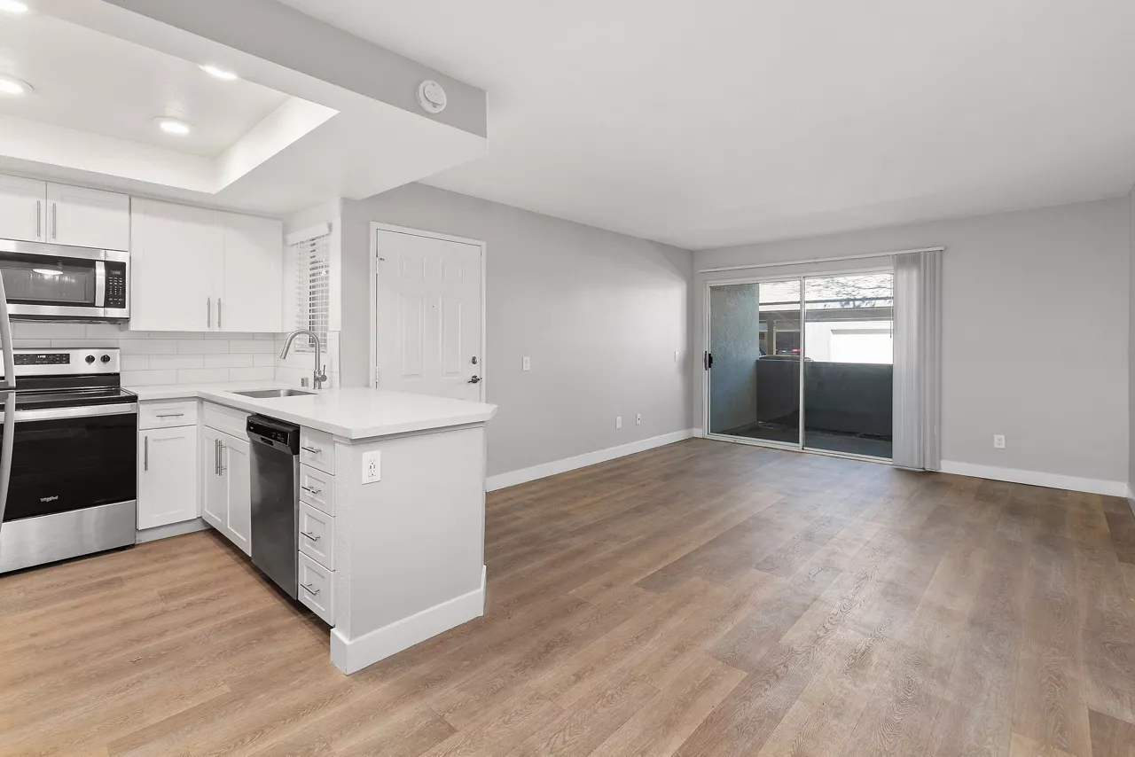 Promenade Terrace - Corona, CA - living room